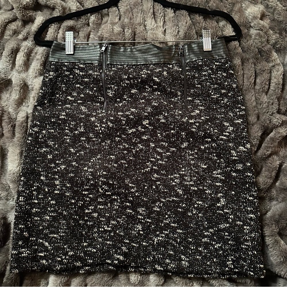 Ann Taylor skirt sz 4